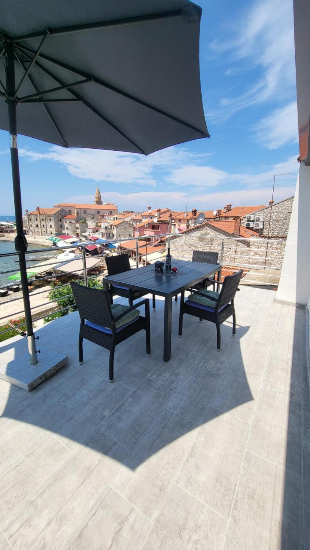 Dora With Sea View And Terrace * Umag