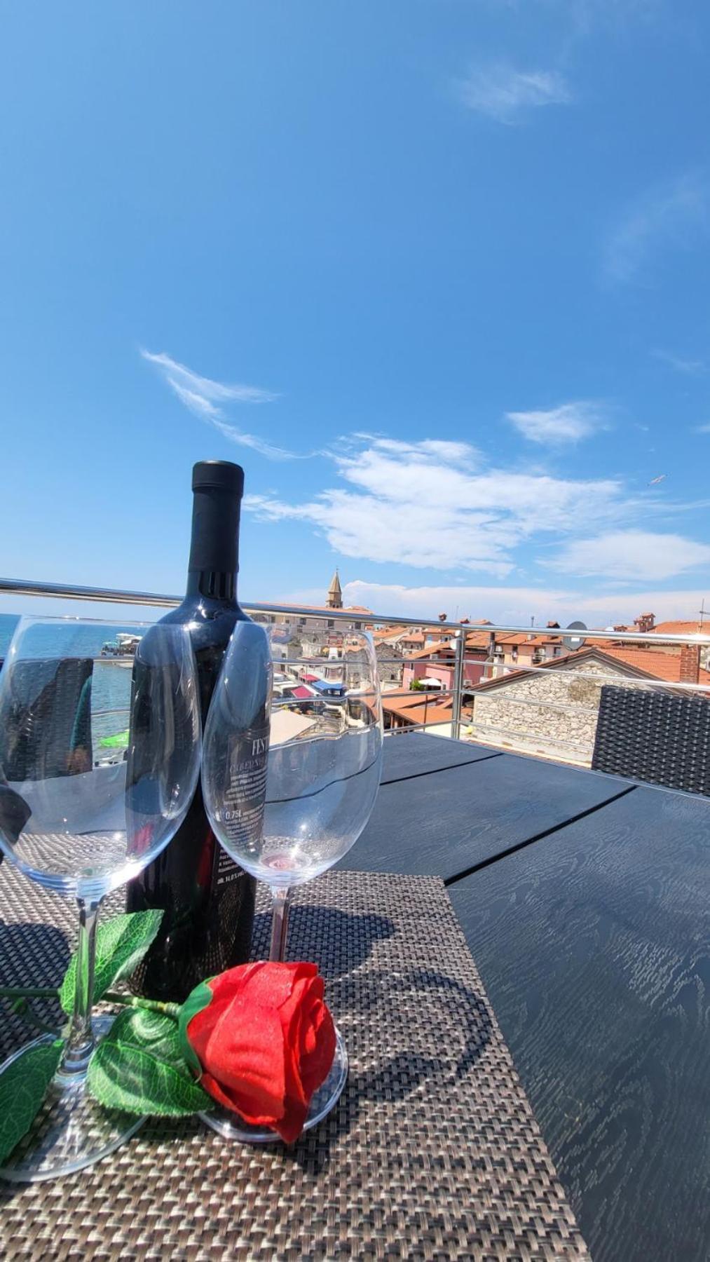 Appartement Dora With Sea View And Terrace